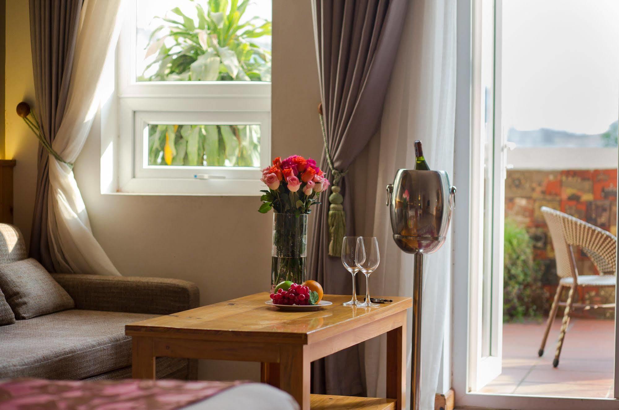 Viet View Hotel & Spa Hanoi Esterno foto